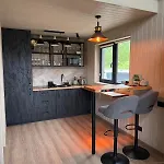 Chalet Sky Space в горах з теплим басейном *