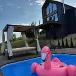 Sky Space в горах з теплим басейном * سلافسكي